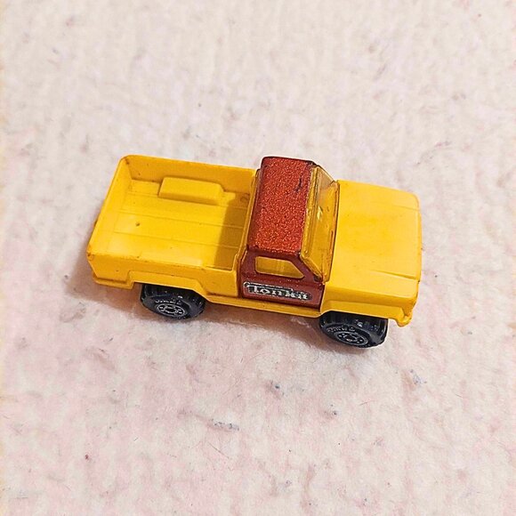 Vintage Tonka Truck Toy Lot - 1978 / 1981 - Pickup & Horse Trailer Trucks - Picture 4 of 16